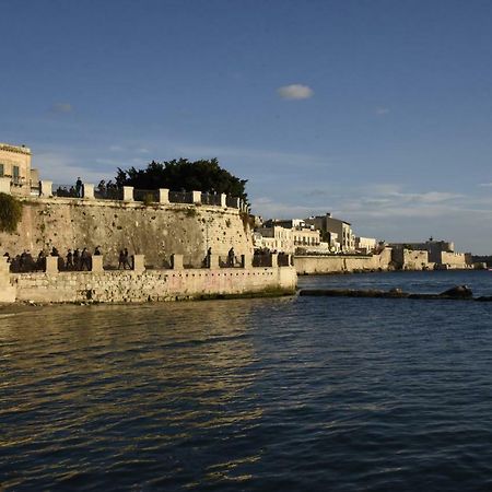 La Casa Di Nonna Dina Villa Syracuse Bagian luar foto